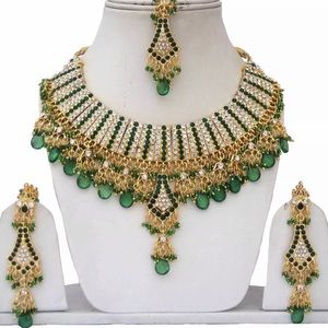 Pakistani Bridal Jewelry Set
